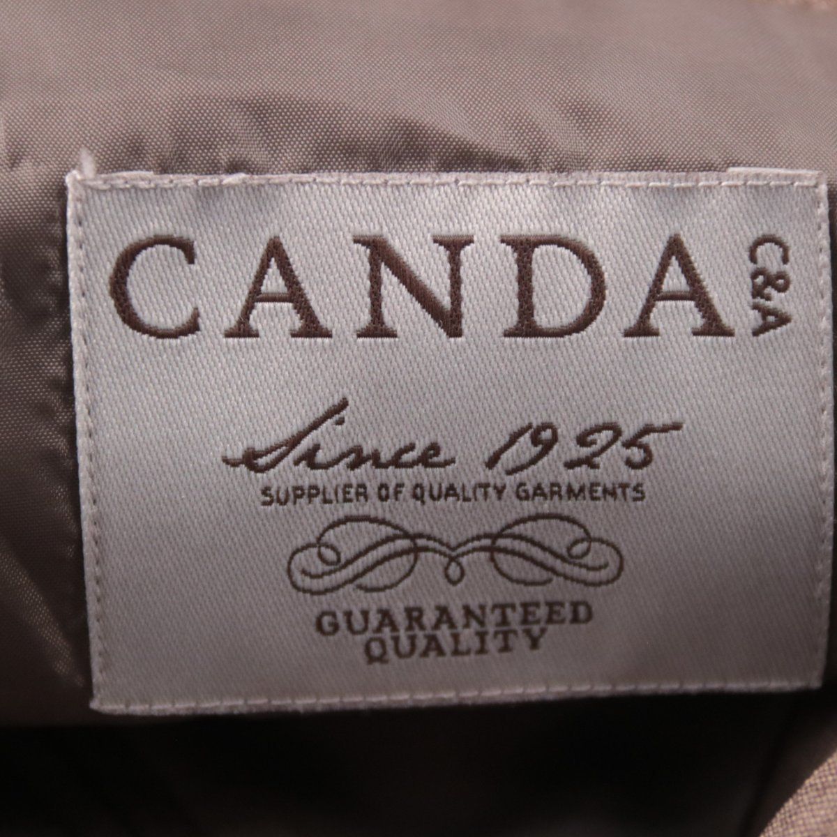 костюм Canda