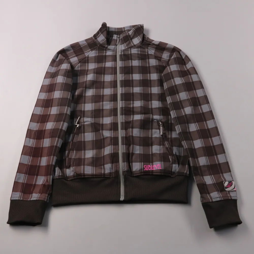 250507065-1