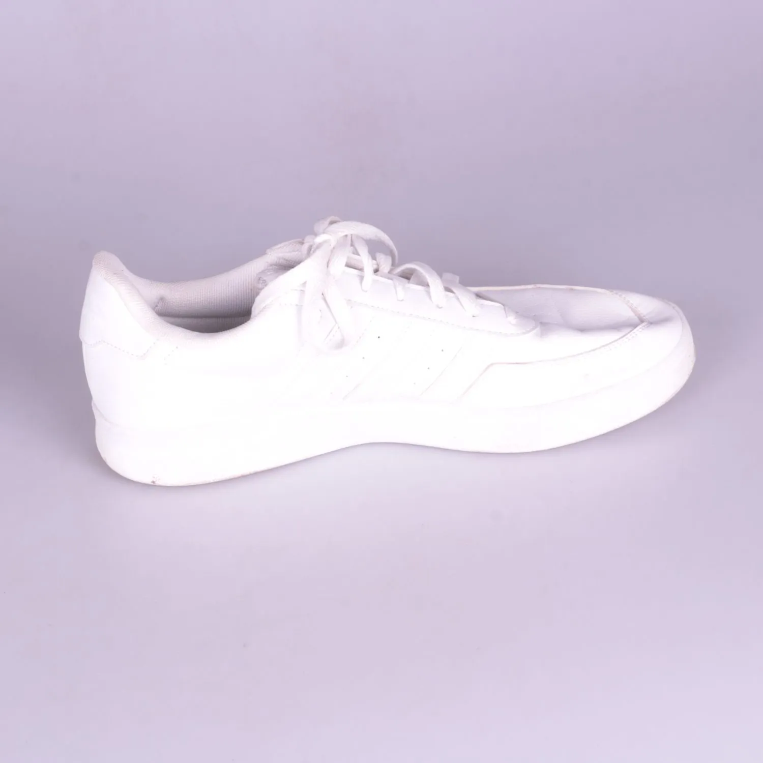 кроссовки Adidas